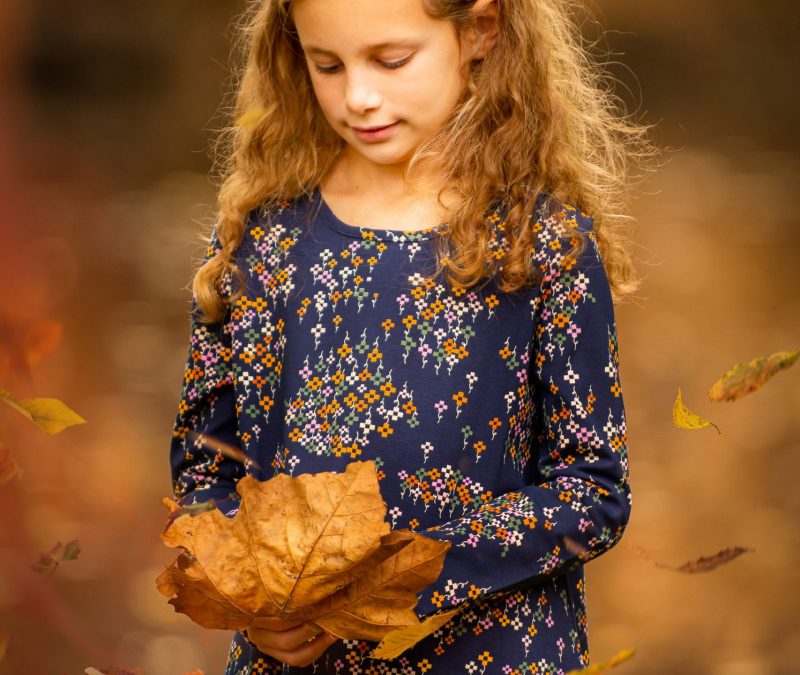 10 Fall Family Photo Ideas You Need to Try This Year